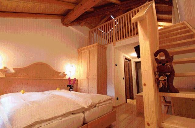 Hotel Fonte Dei Veli Panchia Eksteriør billede